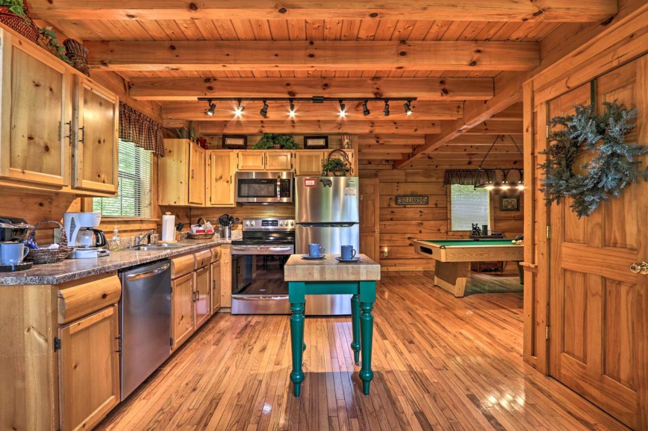 Gatlinburg Mountainside Escape With Deck And Hot Tub! Villa Kültér fotó