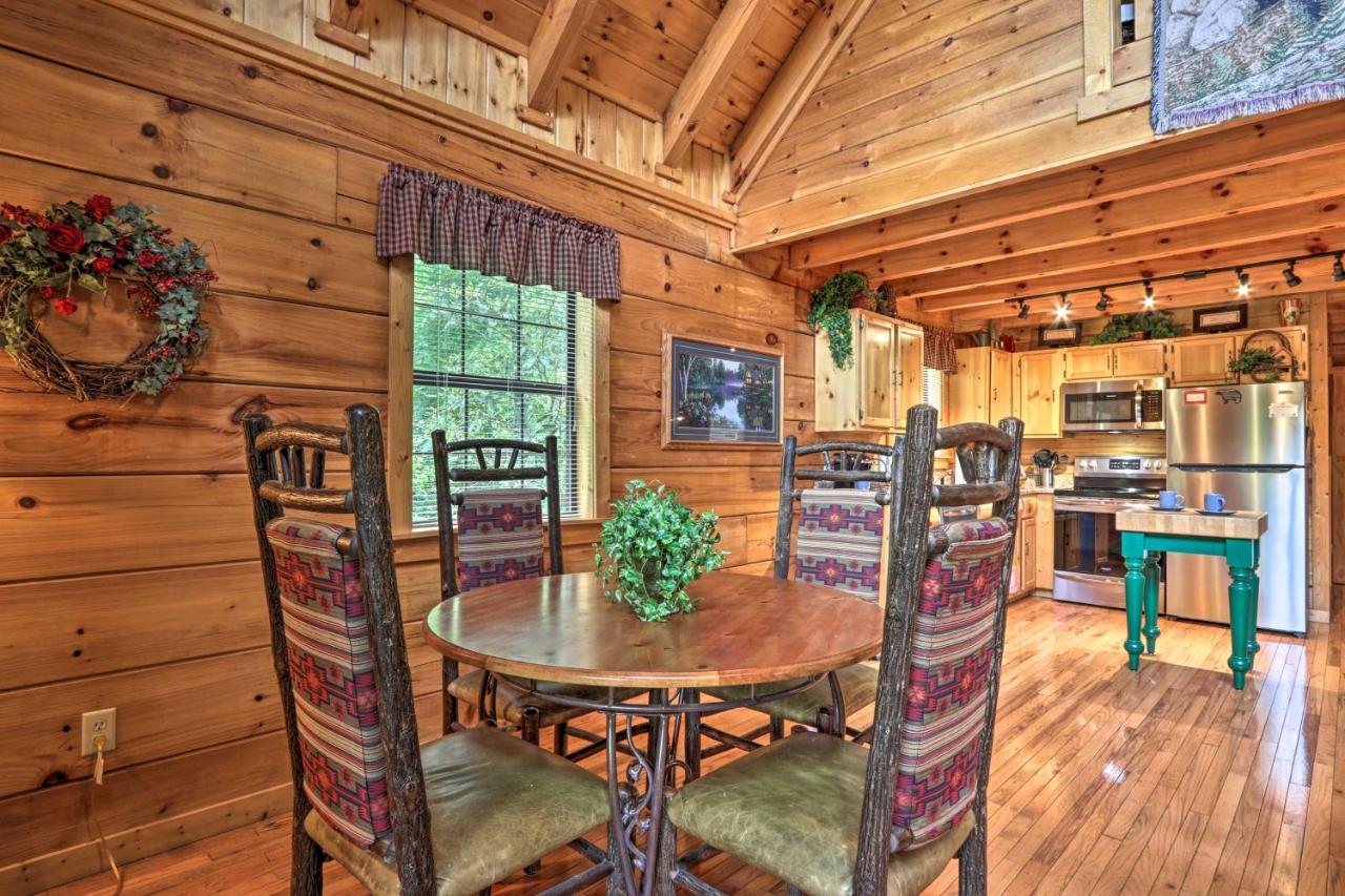Gatlinburg Mountainside Escape With Deck And Hot Tub! Villa Kültér fotó