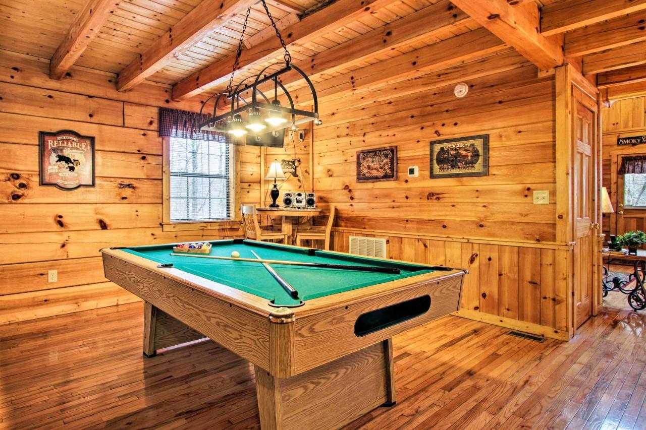 Gatlinburg Mountainside Escape With Deck And Hot Tub! Villa Kültér fotó