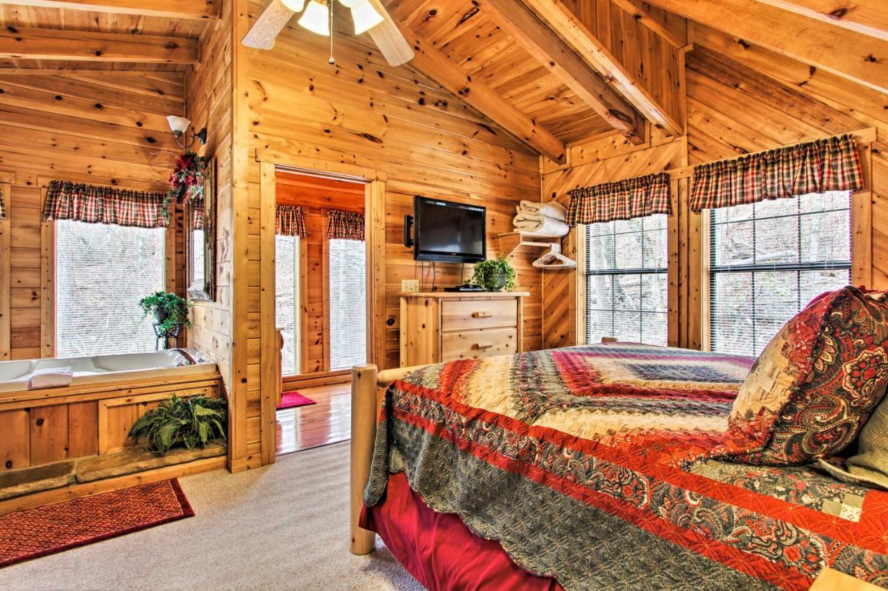 Gatlinburg Mountainside Escape With Deck And Hot Tub! Villa Kültér fotó