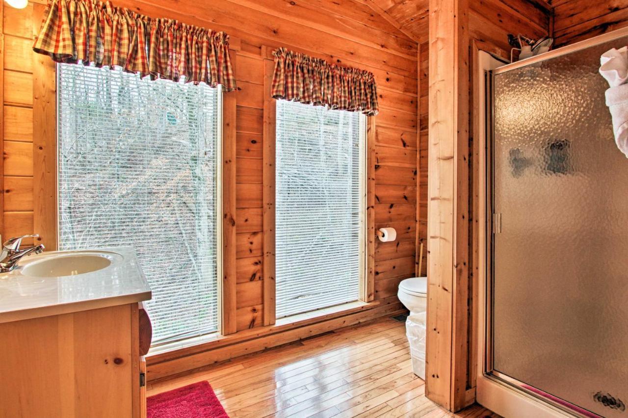Gatlinburg Mountainside Escape With Deck And Hot Tub! Villa Kültér fotó