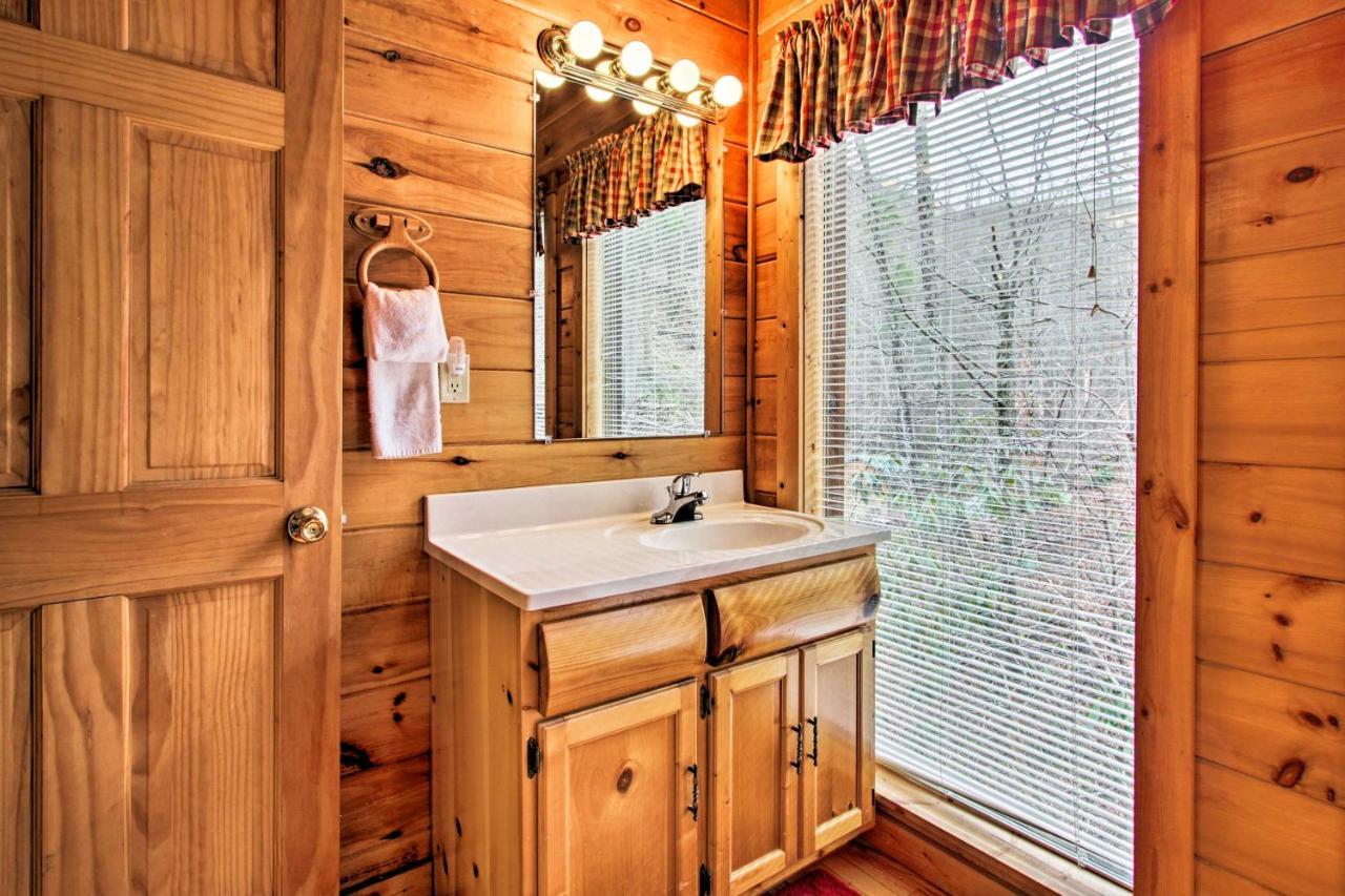 Gatlinburg Mountainside Escape With Deck And Hot Tub! Villa Kültér fotó