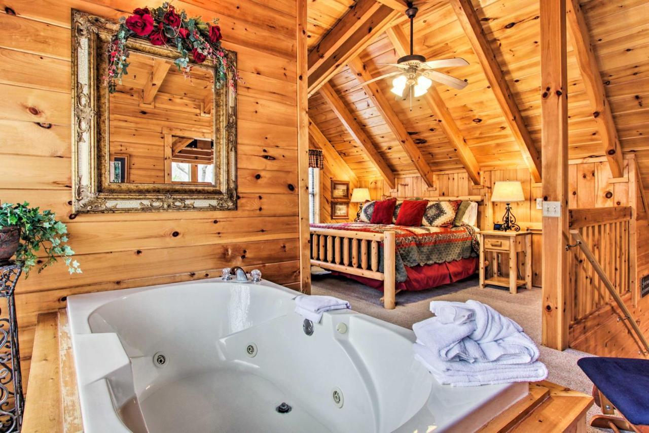 Gatlinburg Mountainside Escape With Deck And Hot Tub! Villa Kültér fotó